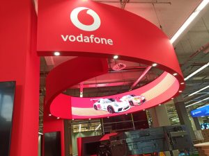 INFiLED-F6_600_stand_vodafone2