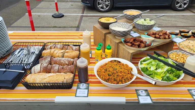 Sommerfest-2025_Catering-Brot-Beilagen_1365