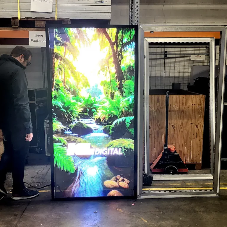 Invisible Screen Bachlauf