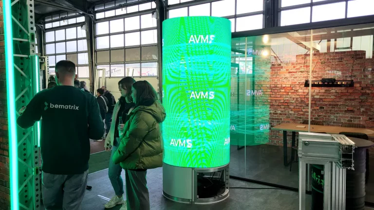 beMatrix Academy Merenberg LED-Säule