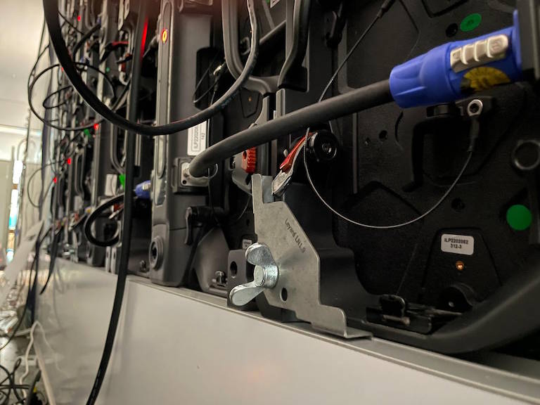 Octawall-Pro_mit_INFiLED-DB_auf_Fondskongress_Fidelity-3_768x576