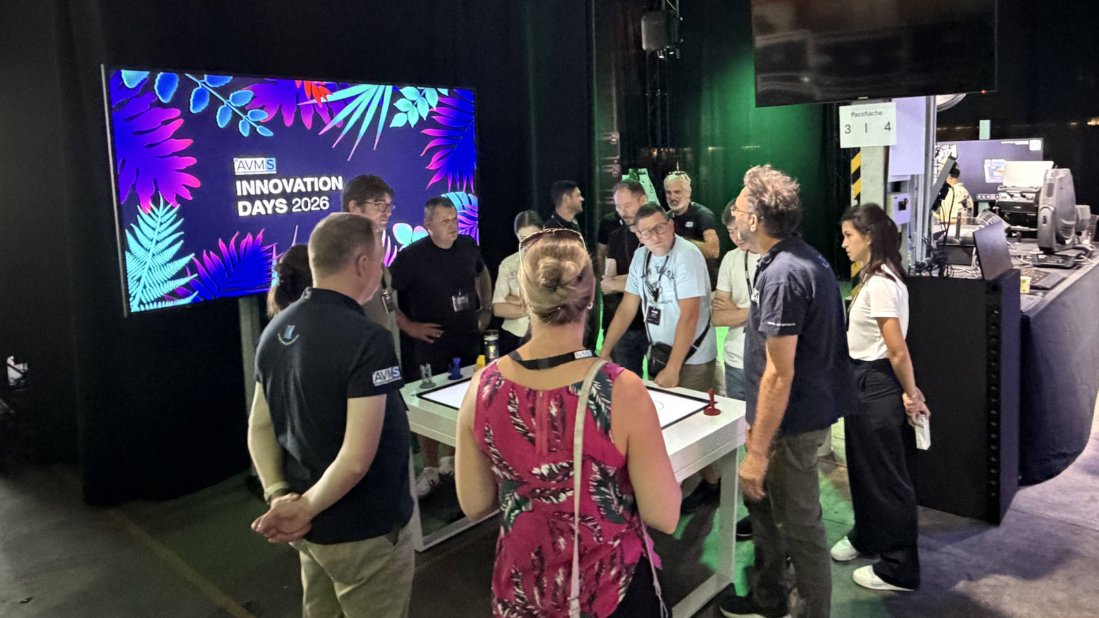 Event_Innovation Days in Sulzbach_Touch Table with Swipe-to-Screen